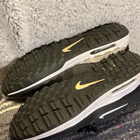 Nike Air Max golf shoes.  Size 10.5 mens - Picture 7 of 8